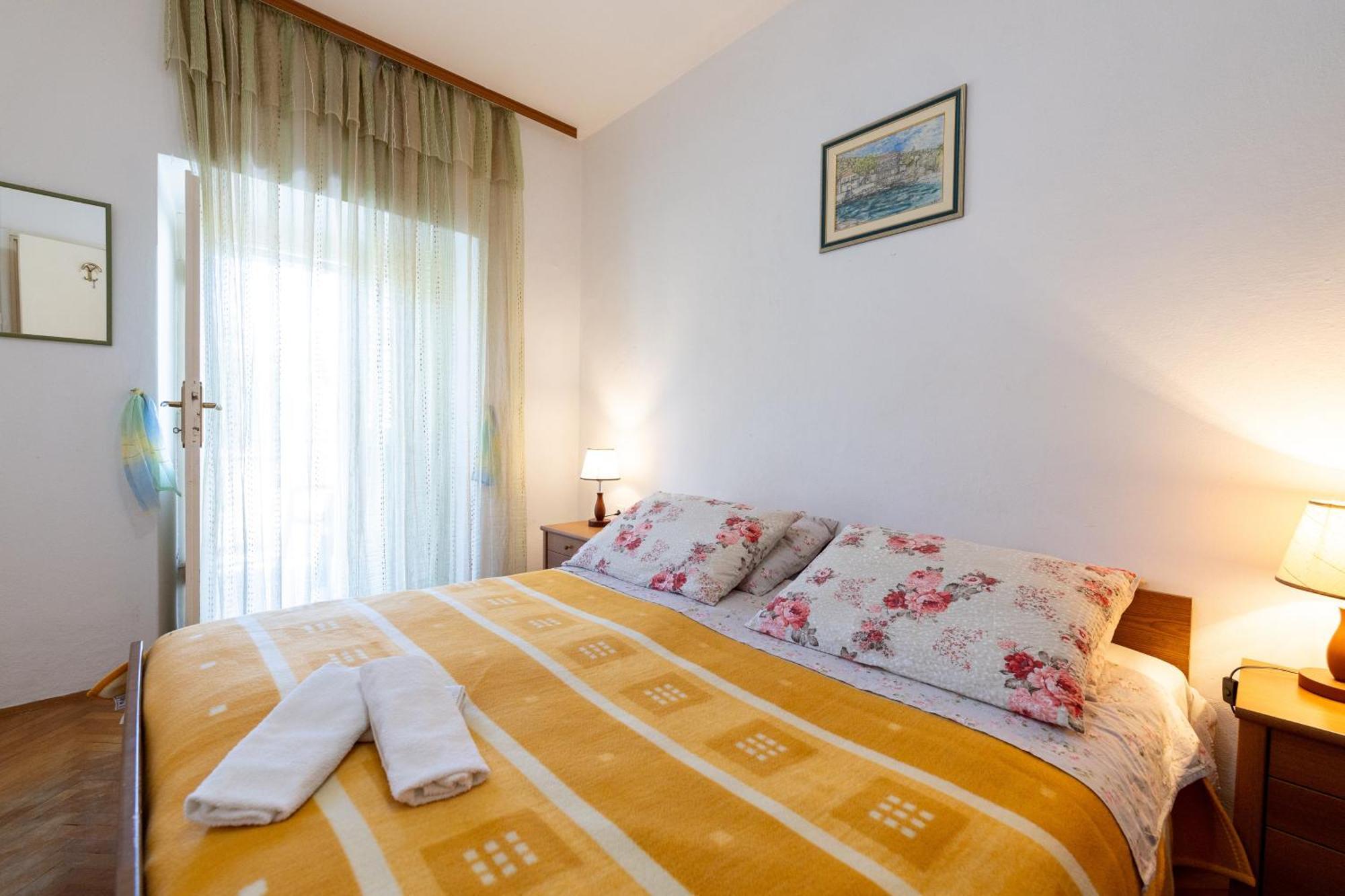 Apartments By The Sea Cove Zarace - Gdinj, Hvar - 2047 Экстерьер фото